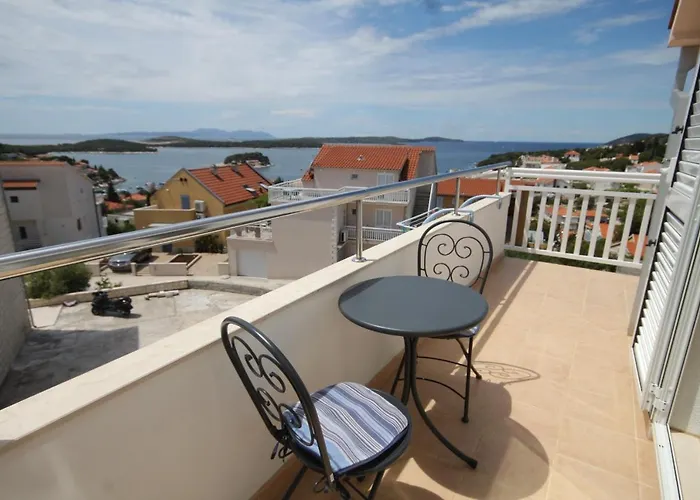 Daire With A Parking Space Hvar - 8794